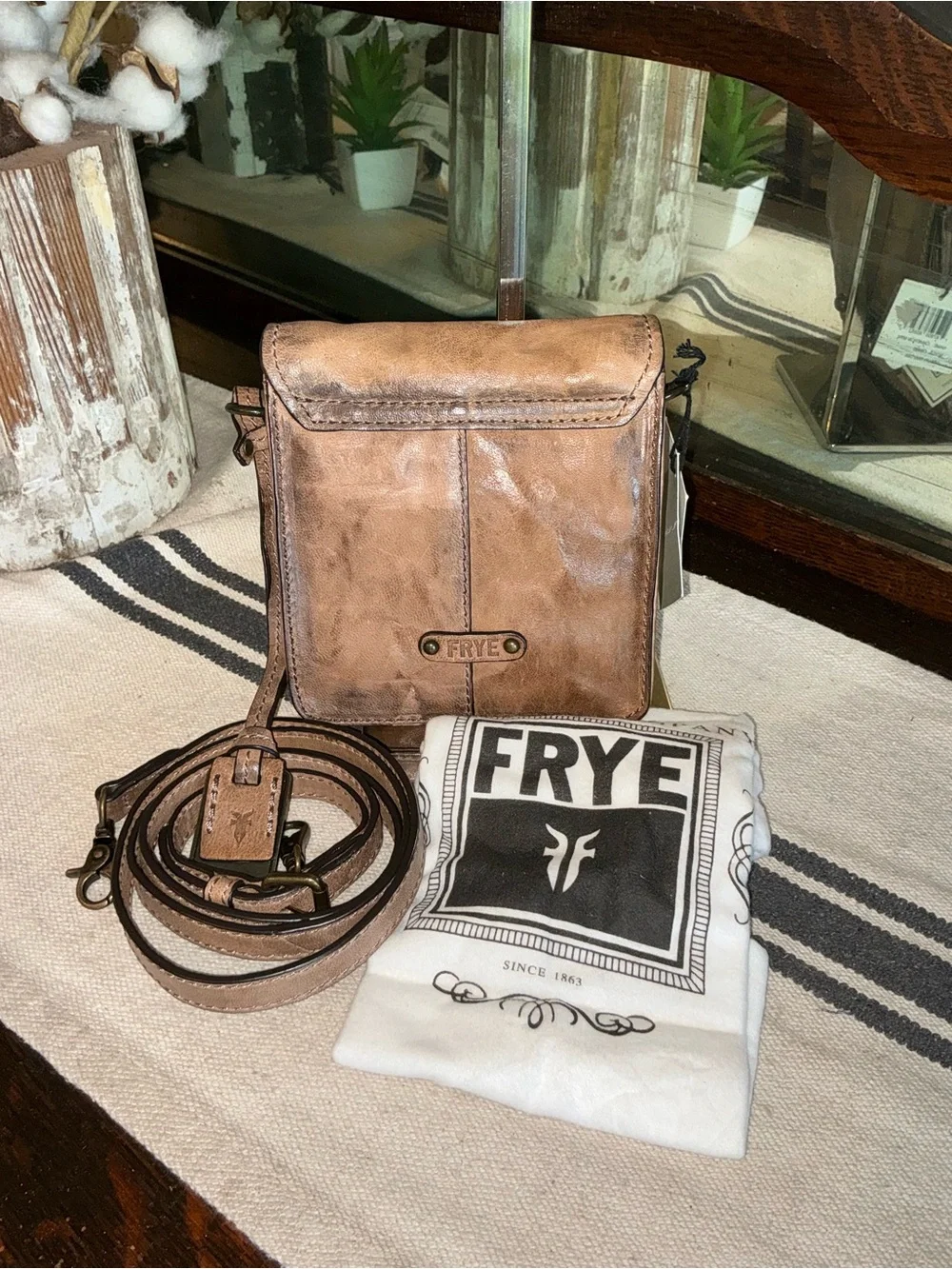 NWT RARE Frye Leather Cameron Mini Crossbody Bag Tan Brown MSRP $288